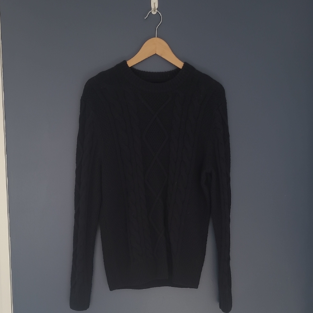 Abercrombie & Fitch Men's Black Cable Knit Sweater